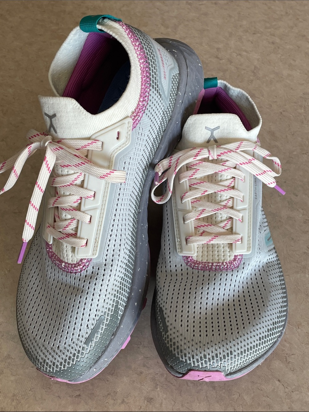 Flux Adapt Trail Runner women’s 10 / men’s 8.5 “Daypack” color